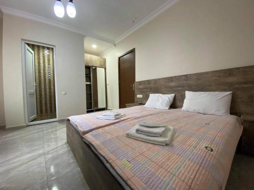 Nana'S Hotel Tchaikovsky Street 34 Batumi Luaran gambar